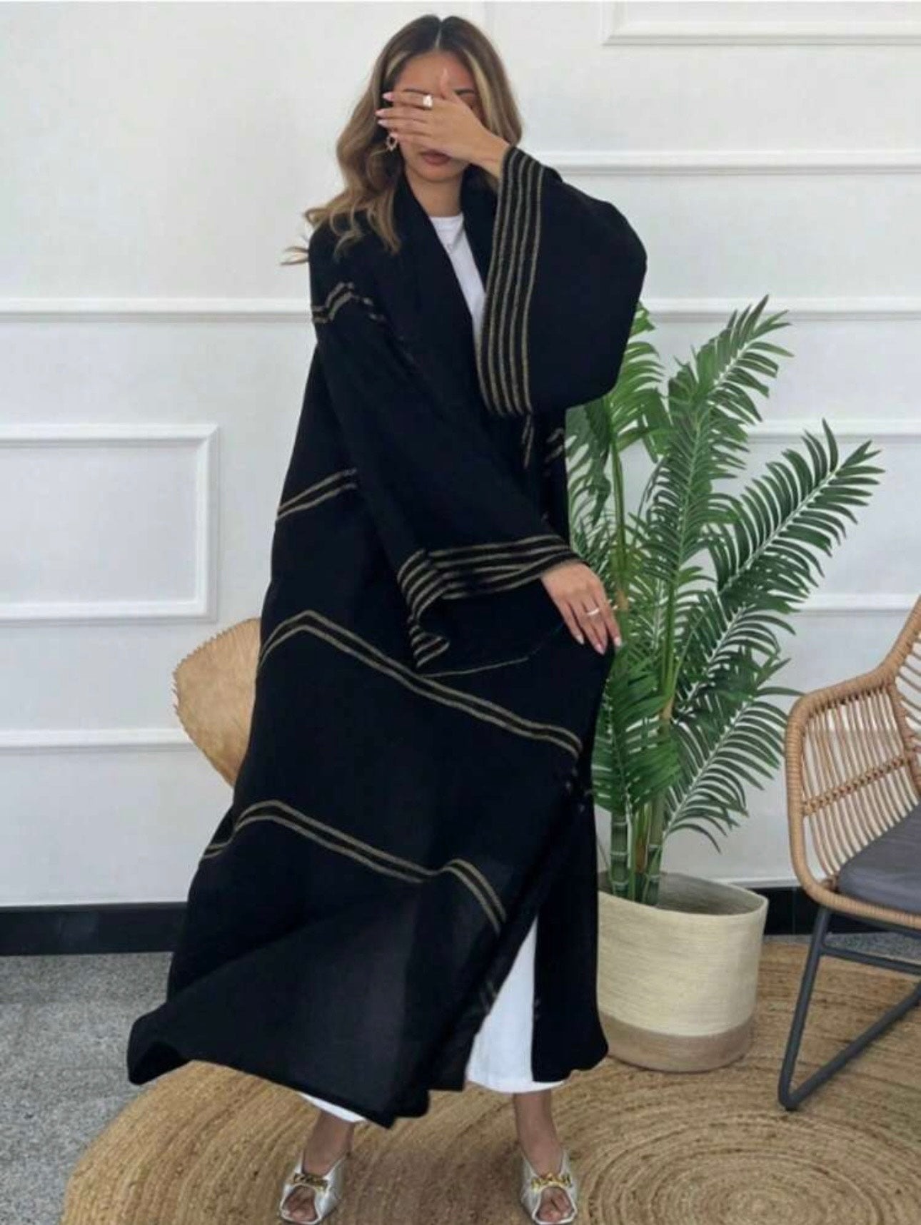 ABAYA SARAH