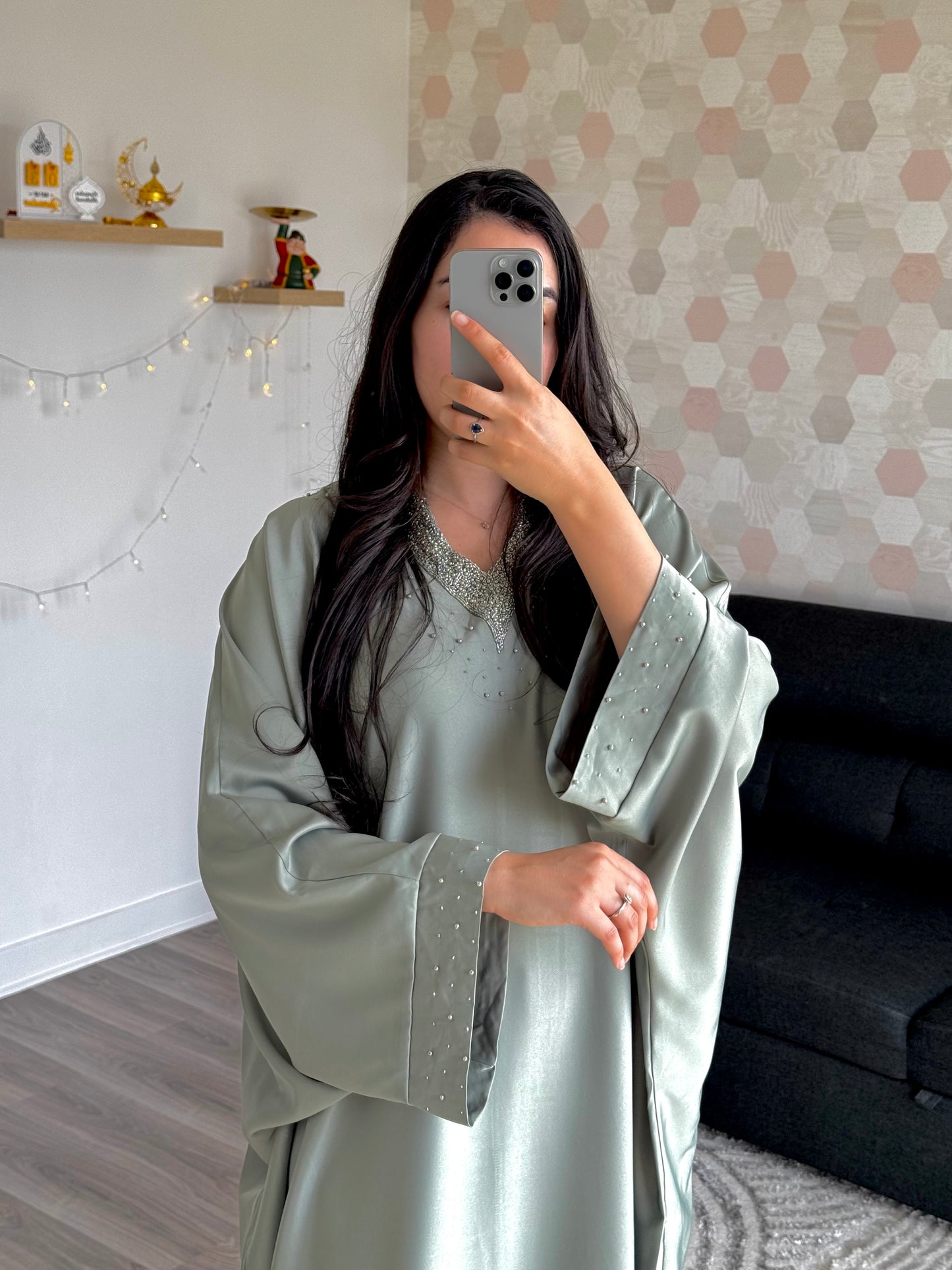 Abaya Yousra avec Ceinture Intérieure Vert