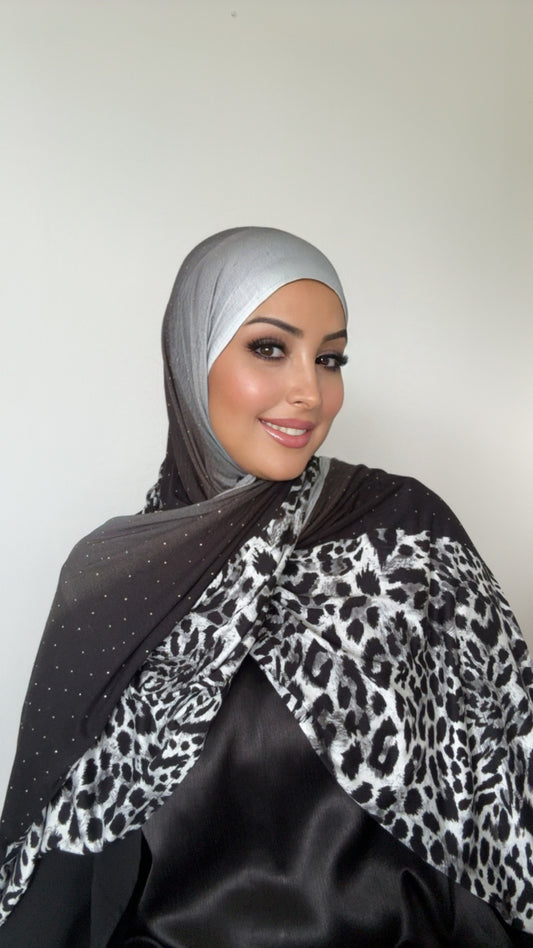 Hijab Émirati Léopard Dégradé – Gris